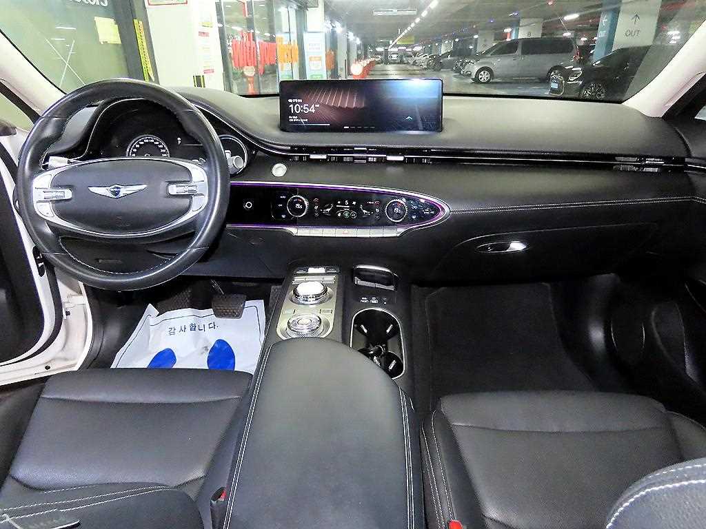 Genesis GV70 - Vista 12