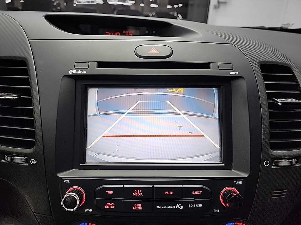 KIA K3 2015 Plateado - Importación desde Corea - HF Imports Iquique - Foto 17