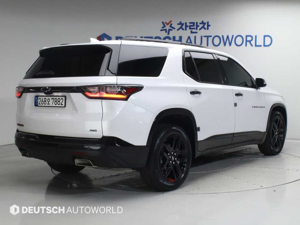 Chevrolet Travers - Vista 2