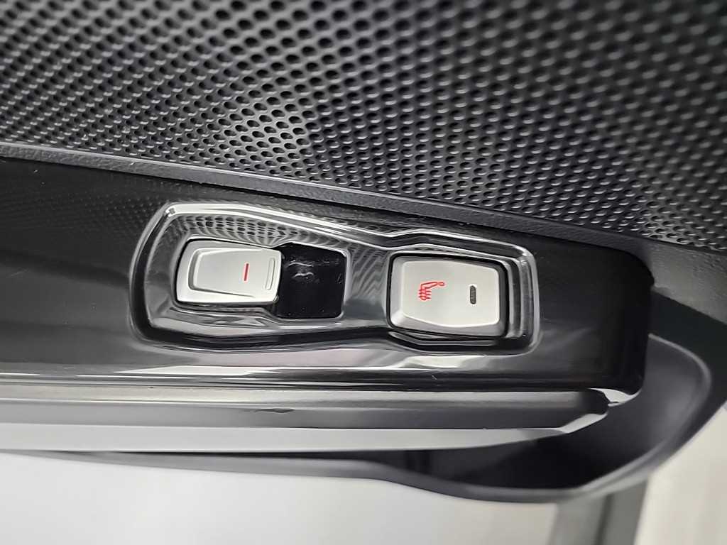Ssangyong Tivoli 2016 Blanco - Importación desde Corea - HF Imports Iquique - Foto 15