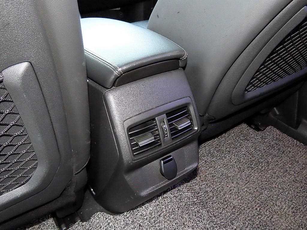 SAMSUNG QM6 2017 Blanco - Importación desde Corea - HF Imports Iquique - Foto 16
