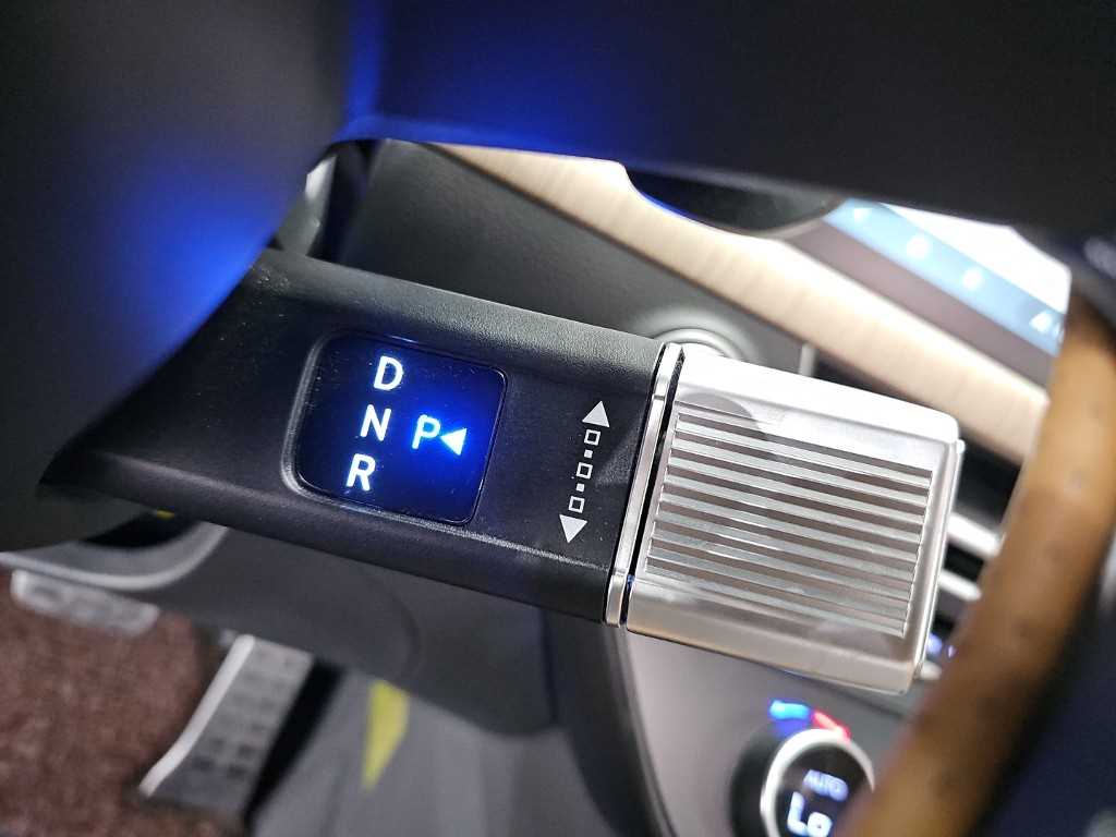 HYUNDAI Sonata - Vista 10