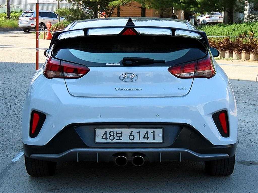 HYUNDAI Veloster - Vista 6