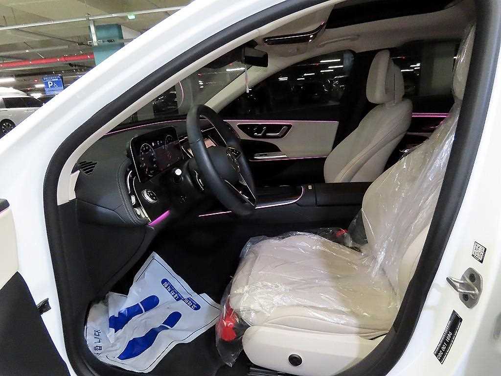 Mercedes Benz E class - Vista 9