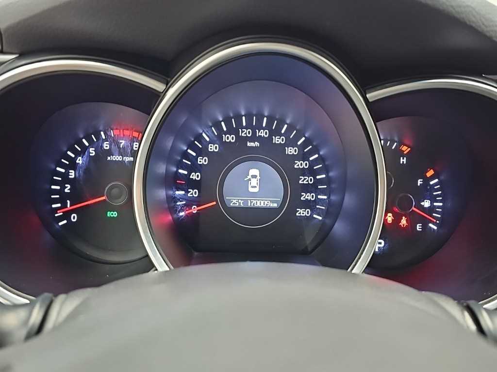 KIA K5 - Vista 6