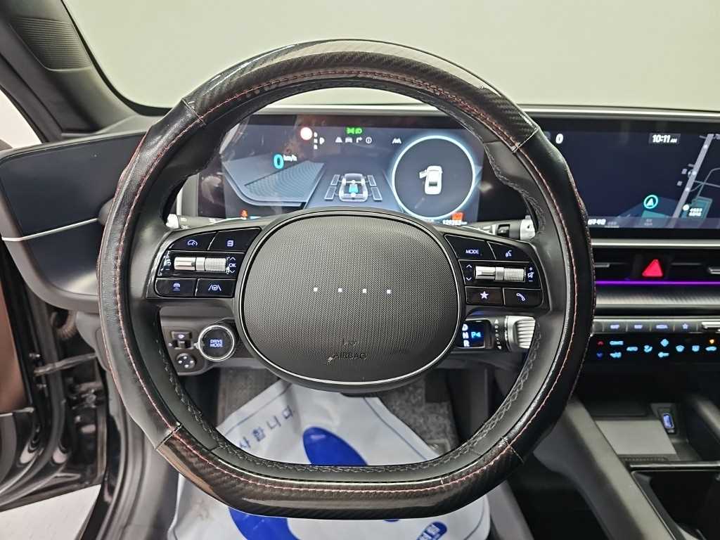 HYUNDAI Ioniq 6 - Vista 11