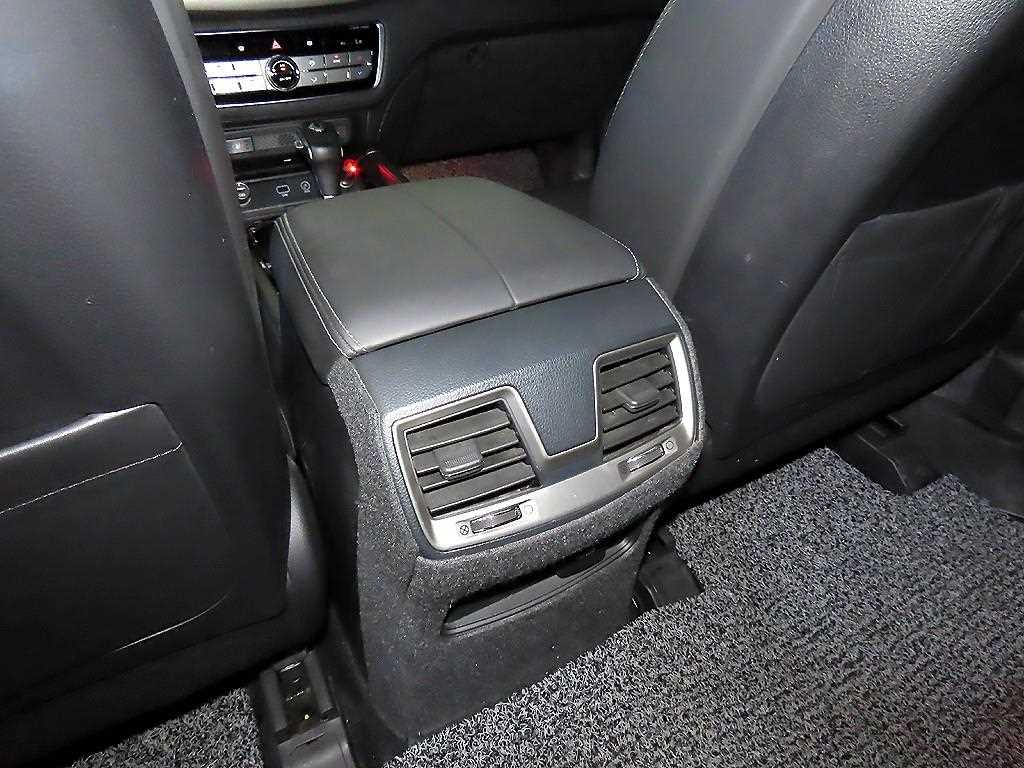 Ssangyong Rexton 2018 Negro - Importación desde Corea - HF Imports Iquique - Foto 16