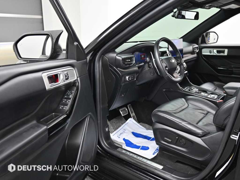 Ford Explorer - Vista 10