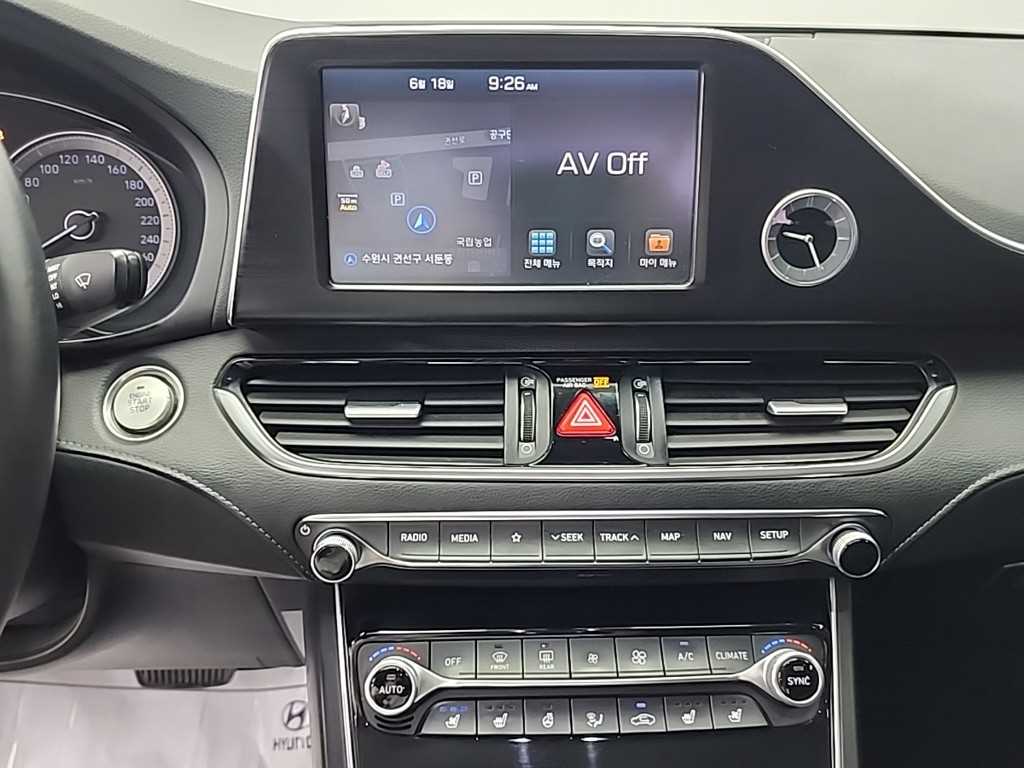 HYUNDAI Grandeur - Vista 12