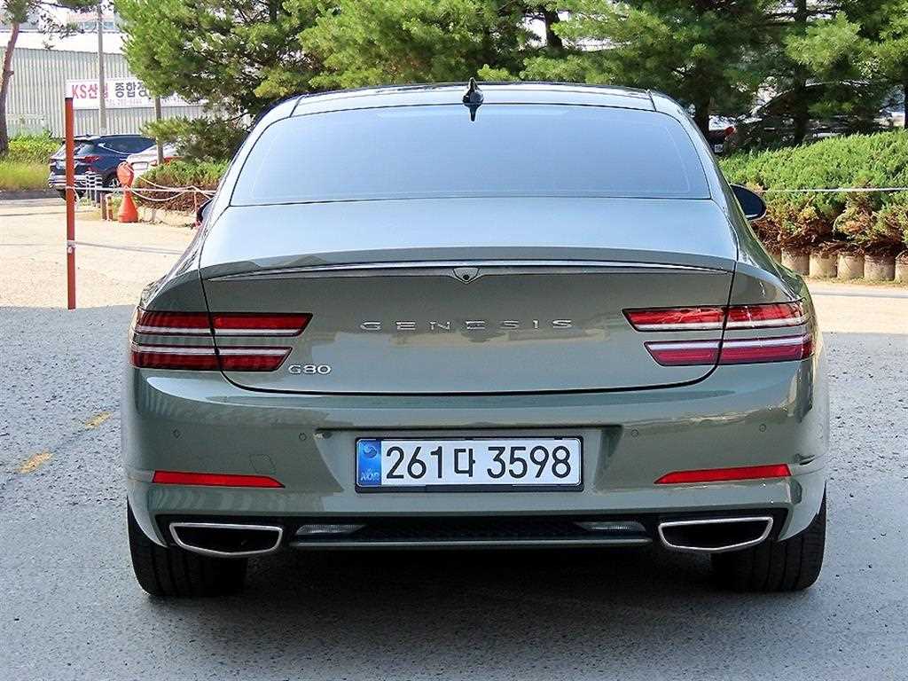 Genesis G80 - Vista 7