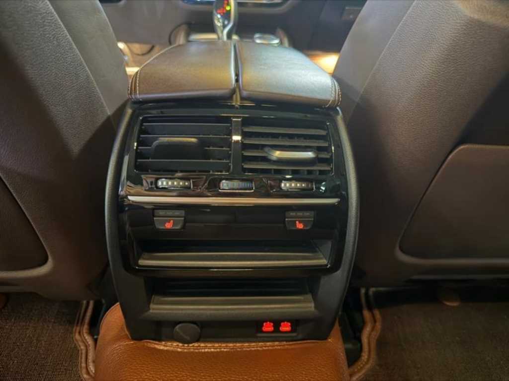 BMW 5 Series 2020 Negro - Importación desde Corea - HF Imports Iquique - Foto 19
