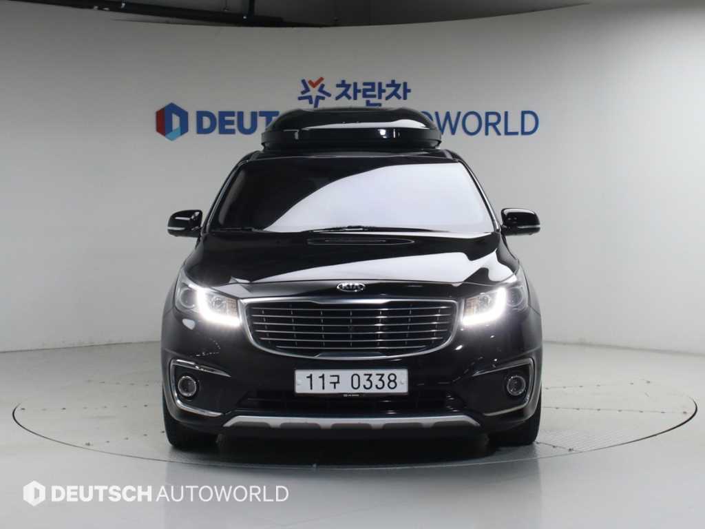 KIA Carnival - Vista 3