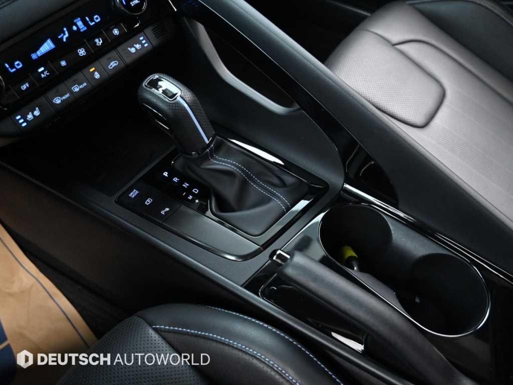HYUNDAI Avante - Vista 11