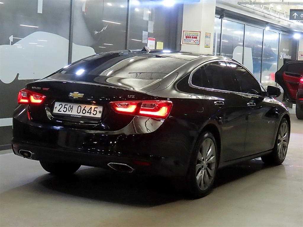 Chevrolet Malibu - Vista 6