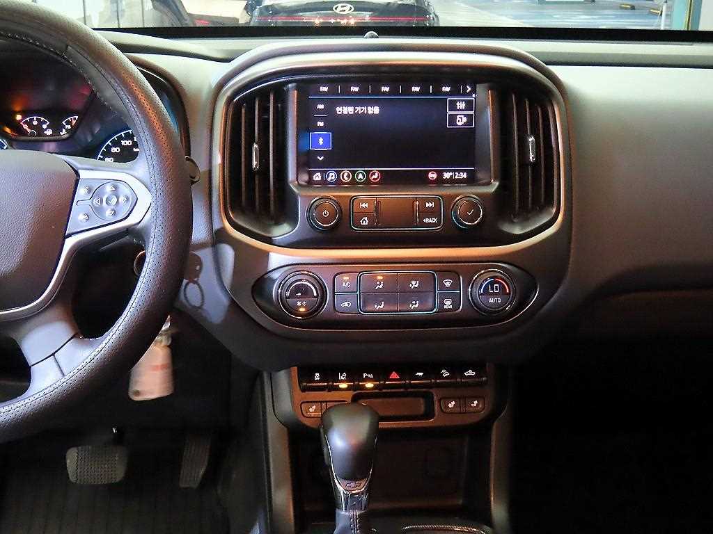 Chevrolet ?Colorado 2022 Negro - Importación desde Corea - HF Imports Iquique - Foto 13