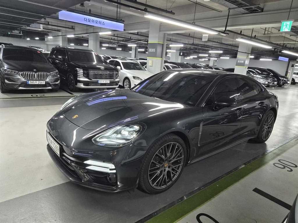 Porsche Panamera - Vista 2