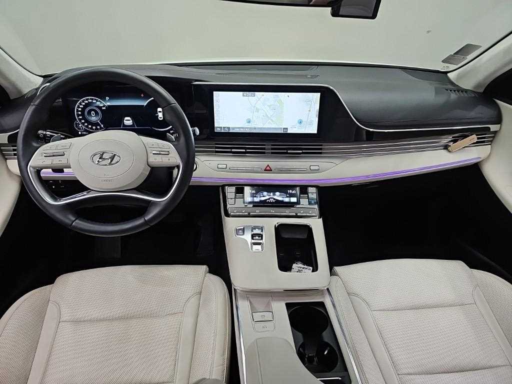 HYUNDAI Grandeur - Vista 9