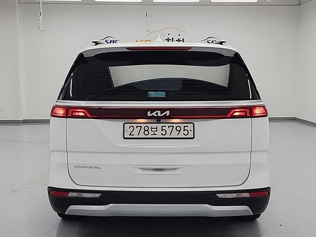 KIA Carnival - Vista 3