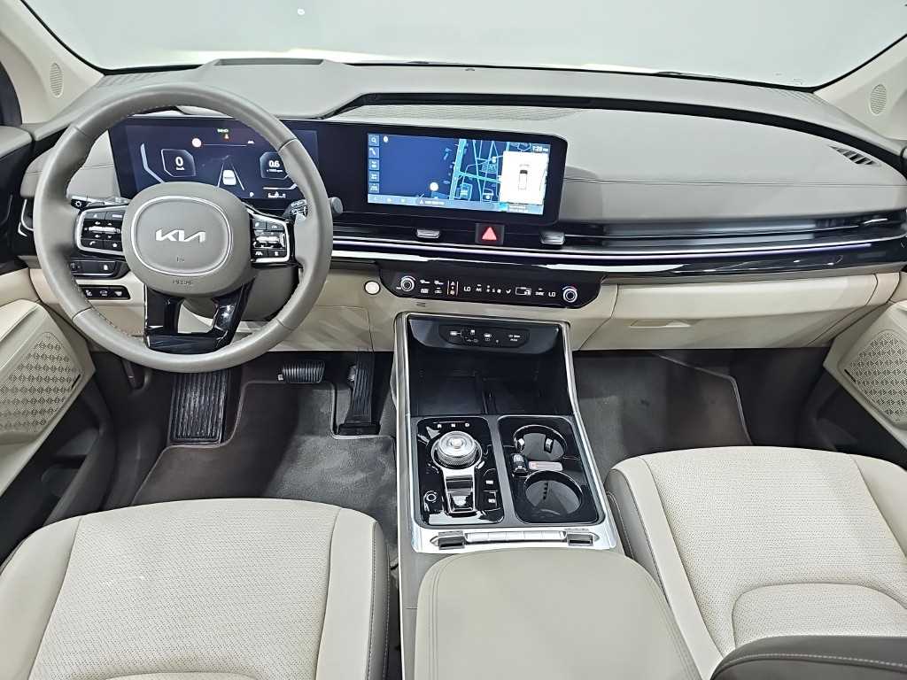 KIA Carnival - Vista 9