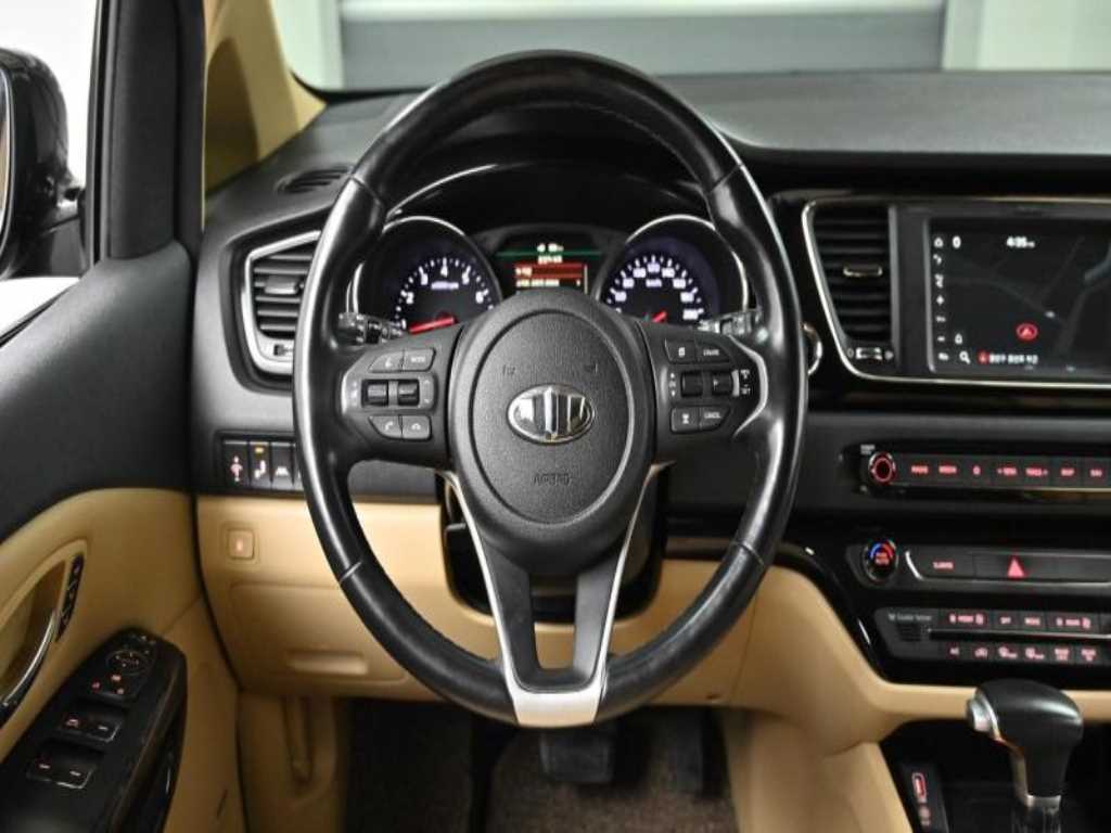 KIA Carnival 2019 - Importación desde Corea - HF Imports Iquique - Foto 15