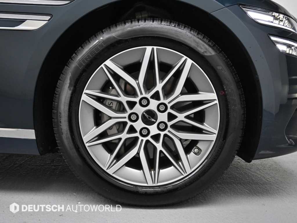 Genesis G80 - Vista 7