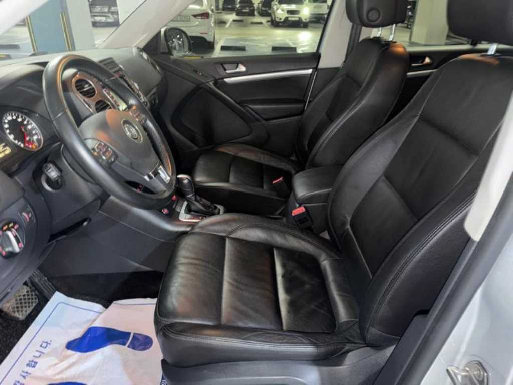 Volkswagen Tiguan - Vista 8