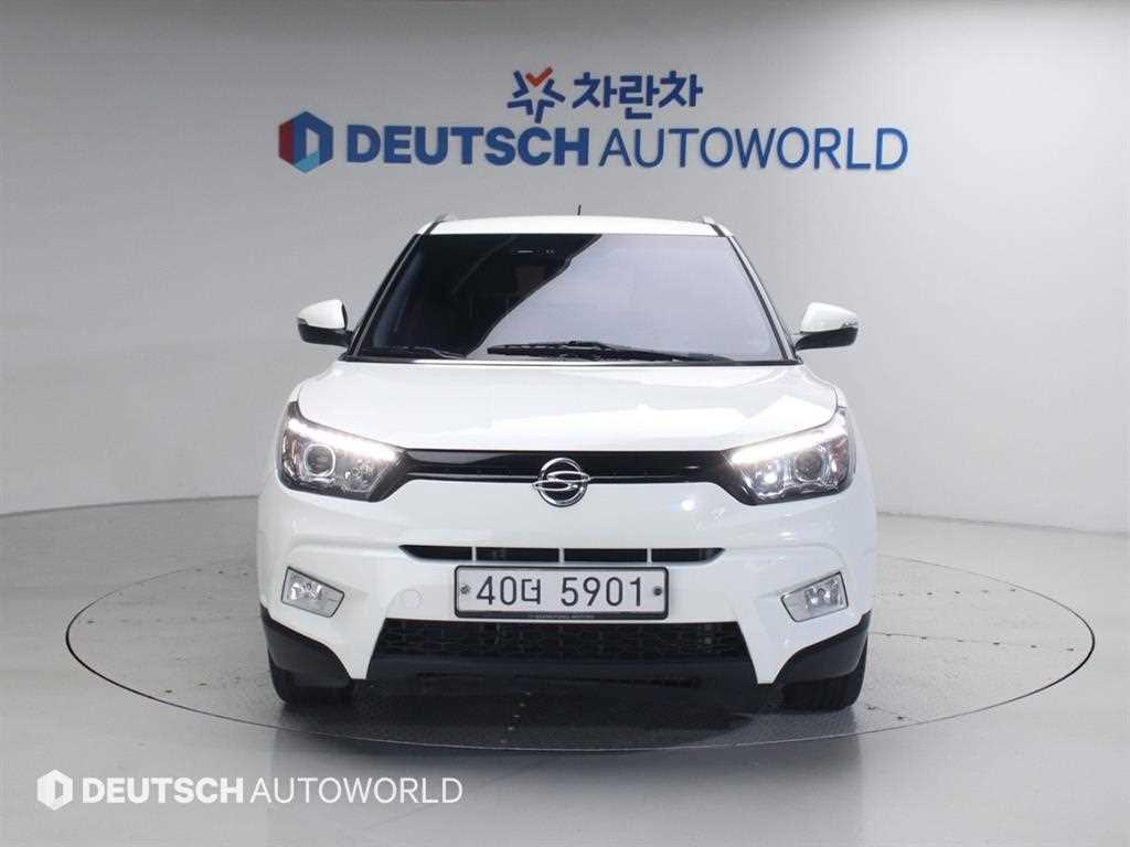 Ssangyong Tivoli - Vista 3