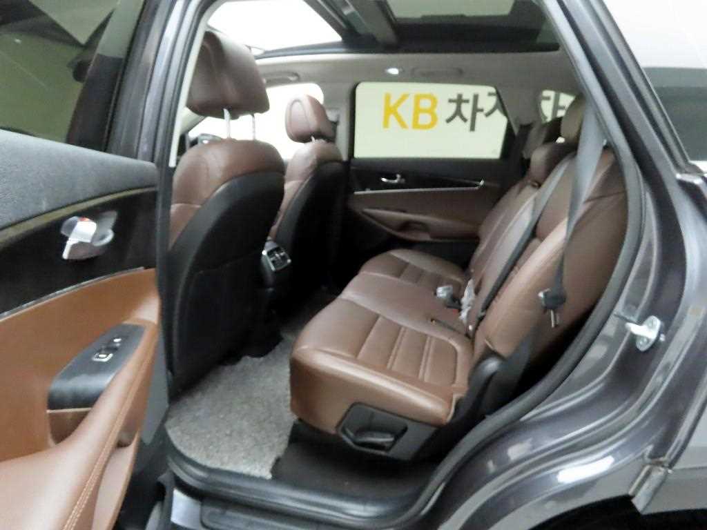 KIA Sorento 2016 - Importación desde Corea - HF Imports Iquique - Foto 14