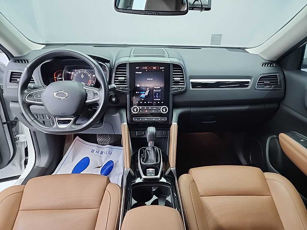 SAMSUNG QM6 - Vista 9