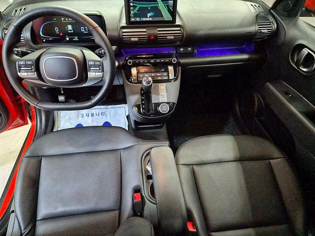 HYUNDAI Casper - Vista 12