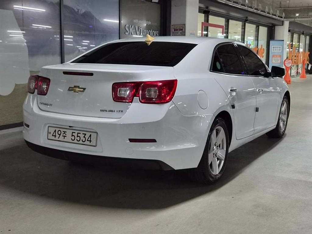 Chevrolet Malibu - Vista 6