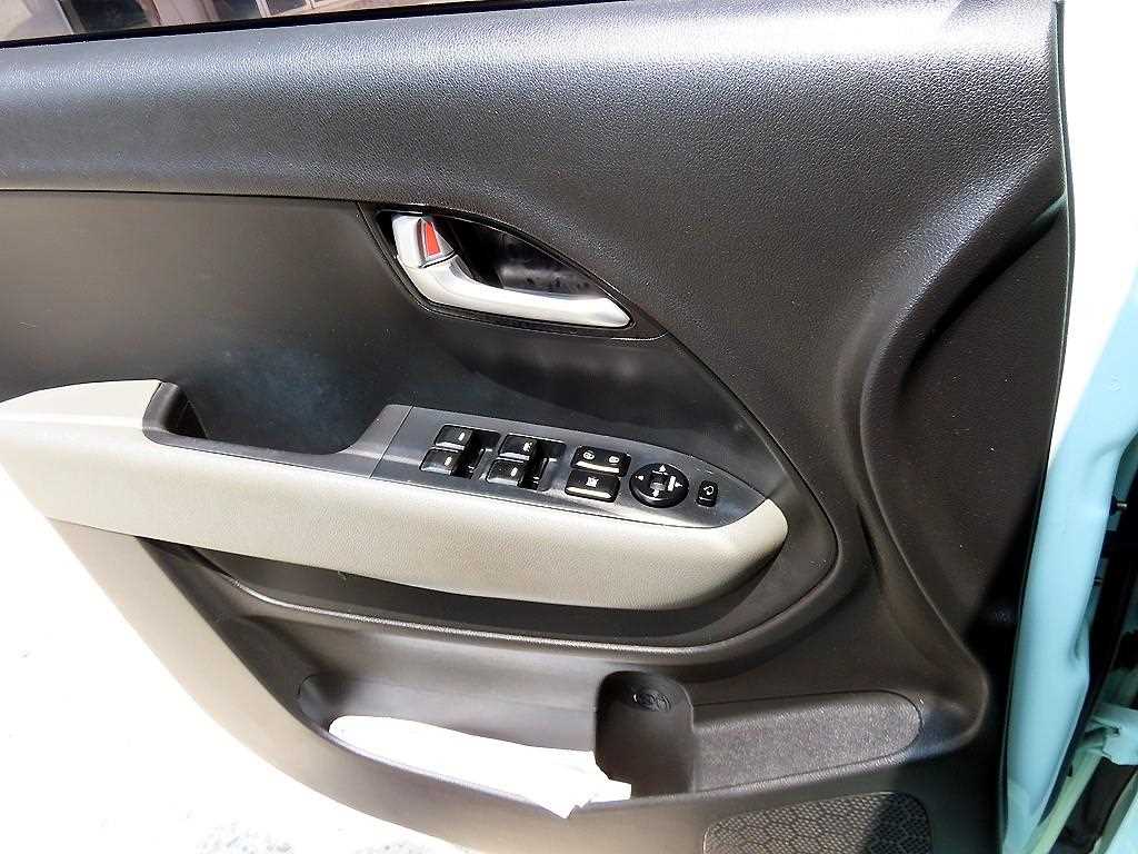 KIA Ray 2020 Plateado - Importación desde Corea - HF Imports Iquique - Foto 13