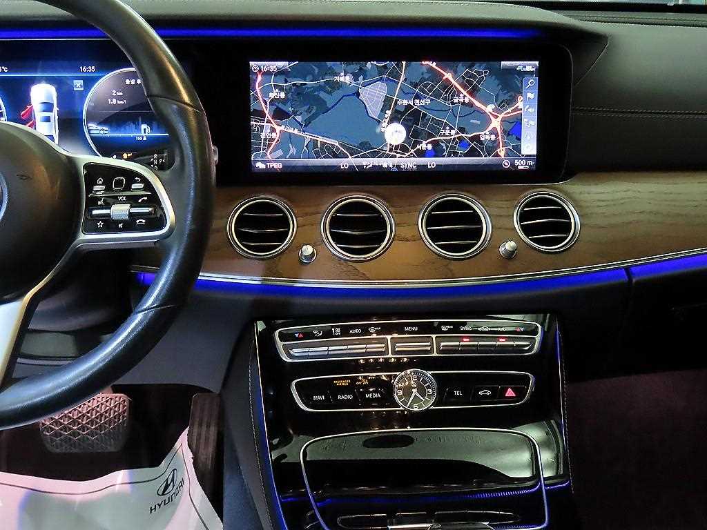 Mercedes Benz E class 2020 Negro - Importación desde Corea - HF Imports Iquique - Foto 13