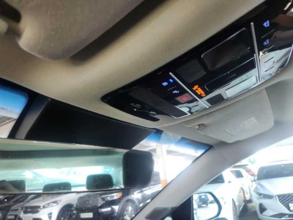 HYUNDAI Grandeur - Vista 10