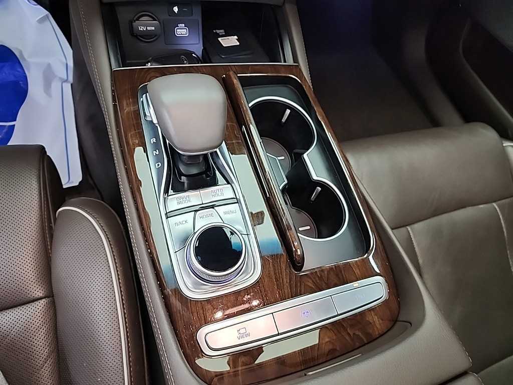 KIA K9 - Vista 10