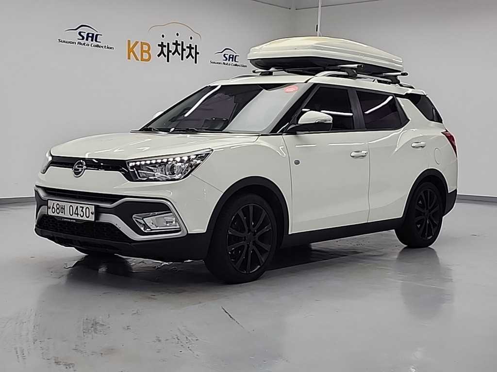 Ssangyong Tivoli 2016 Blanco - Importación desde Corea - HF Imports Iquique - Foto 1