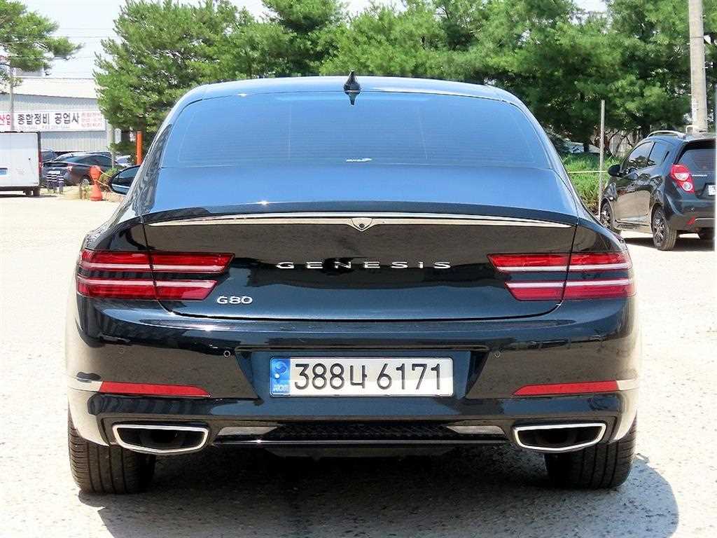 Genesis G80 - Vista 6