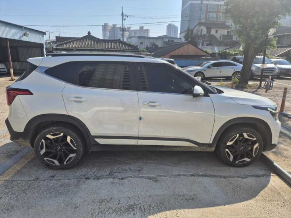 KIA Seltos 2024 Blanco - Importación desde Corea - HF Imports Iquique - Foto 1