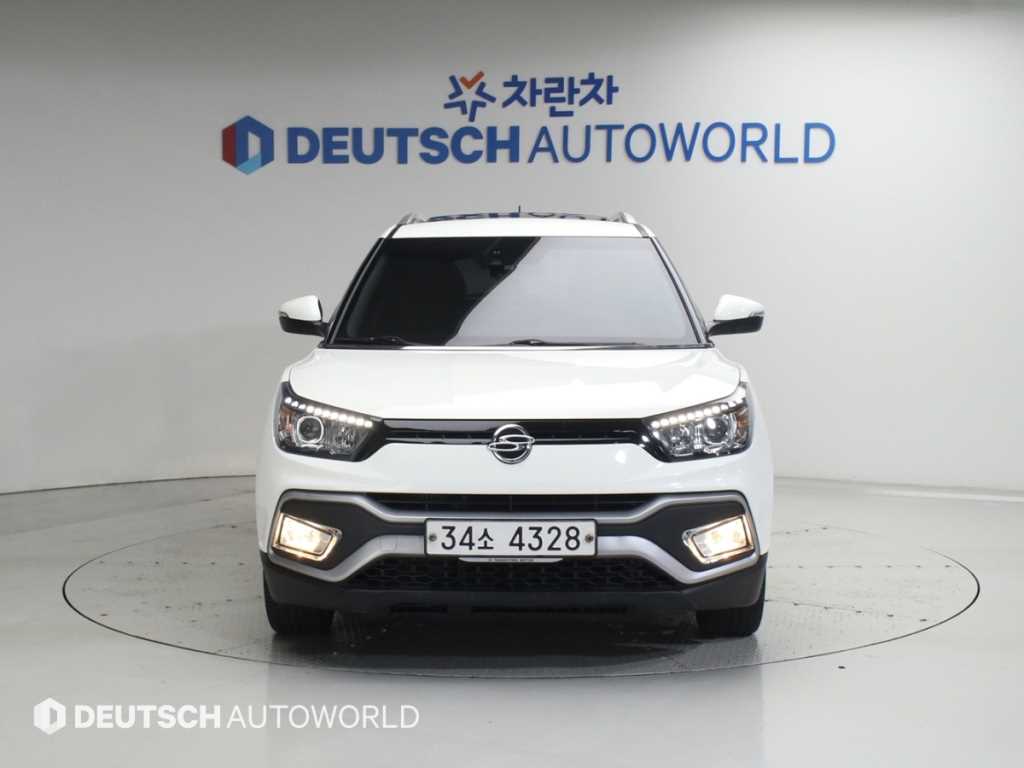 Ssangyong Tivoli - Vista 3