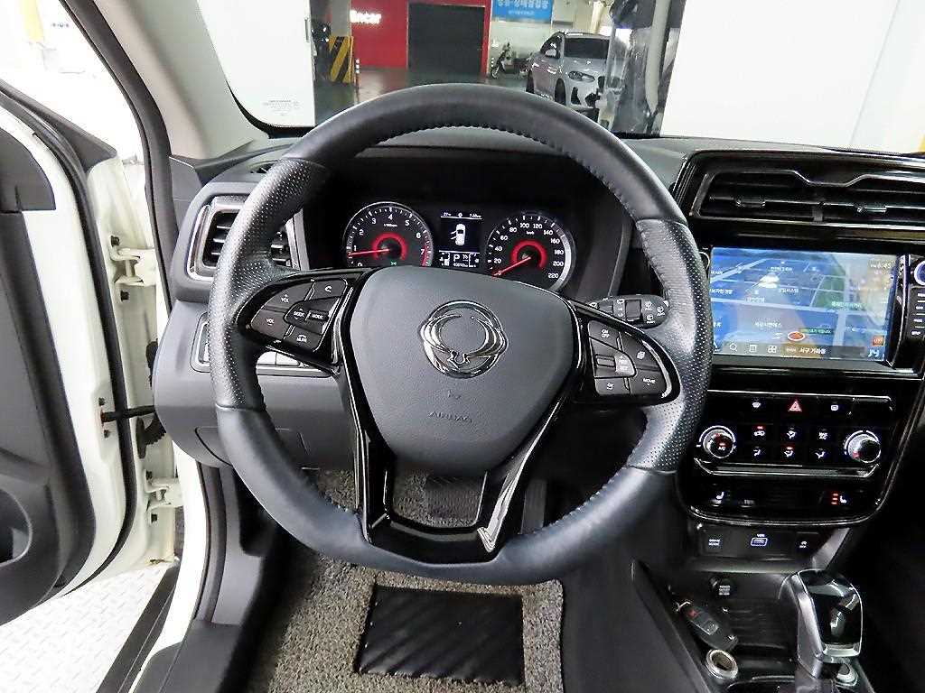 Ssangyong Tivoli - Vista 11