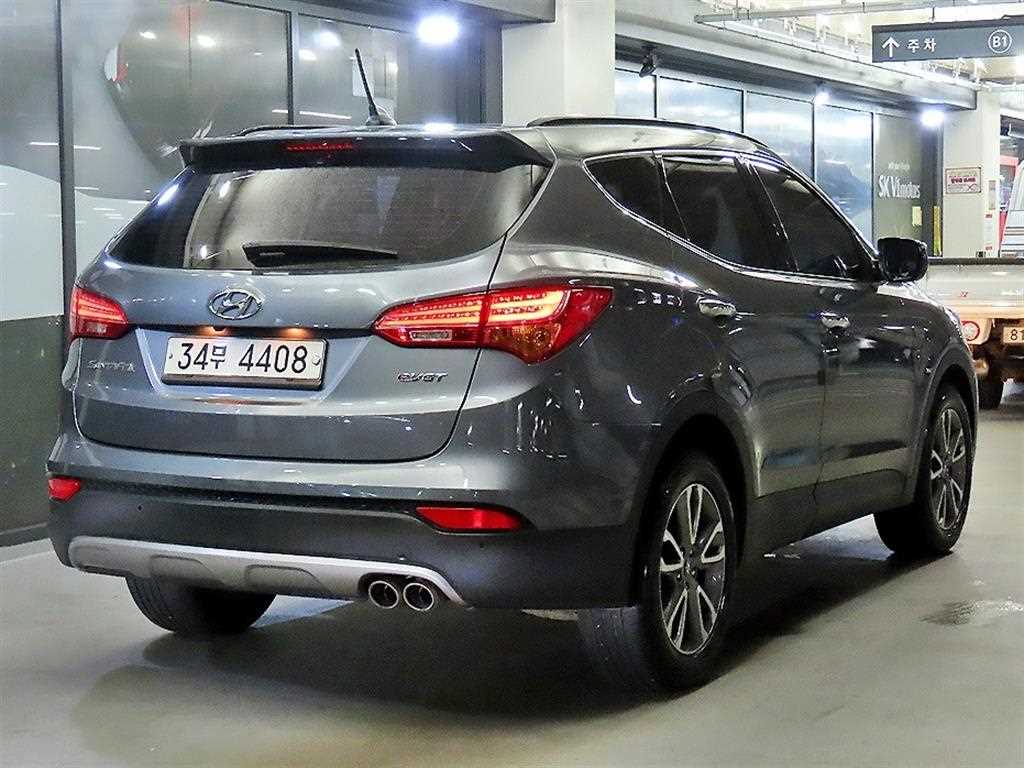 HYUNDAI Santa Fe - Vista 6