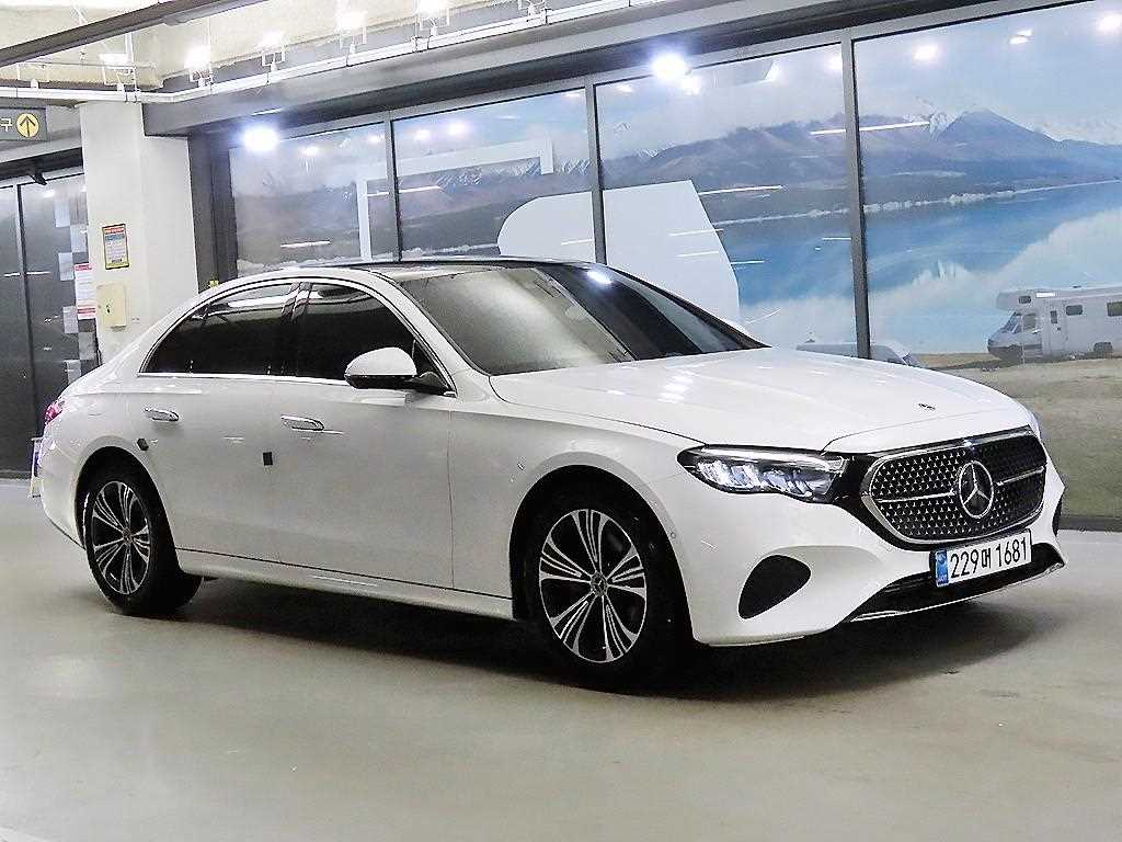 Mercedes Benz E class - Vista 2