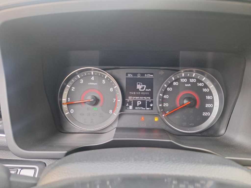 Ssangyong Tivoli - Vista 11