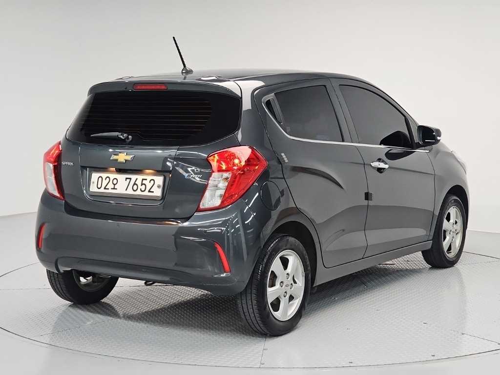 Chevrolet Spark - Vista 6