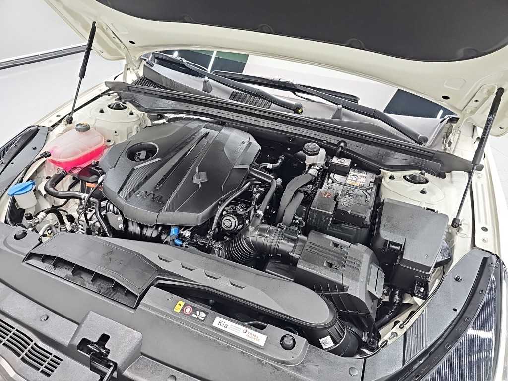 KIA K5 - Vista 7