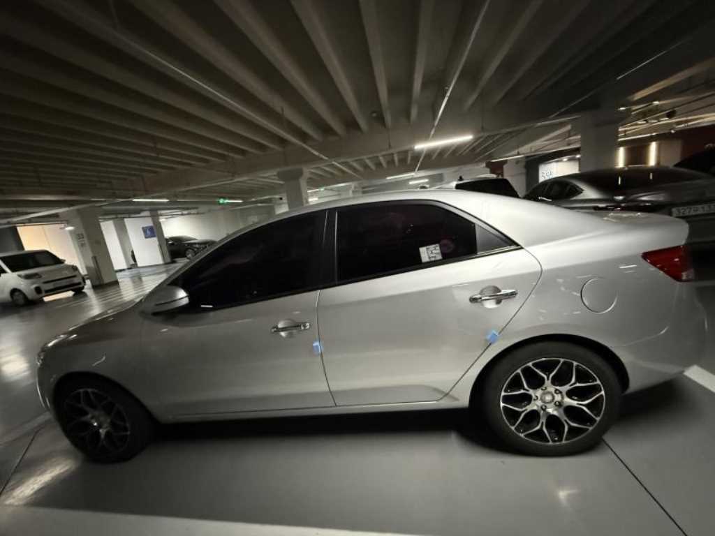 KIA Forte - Vista 3