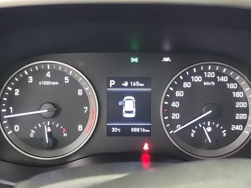HYUNDAI Tucson - Vista 8