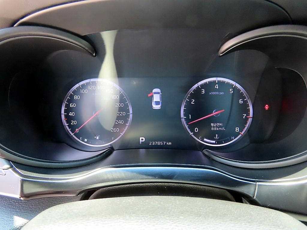 KIA K9 - Vista 11
