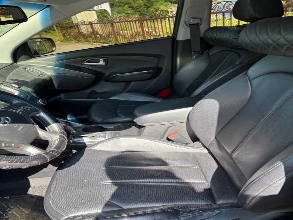 HYUNDAI Tucson - Vista 7