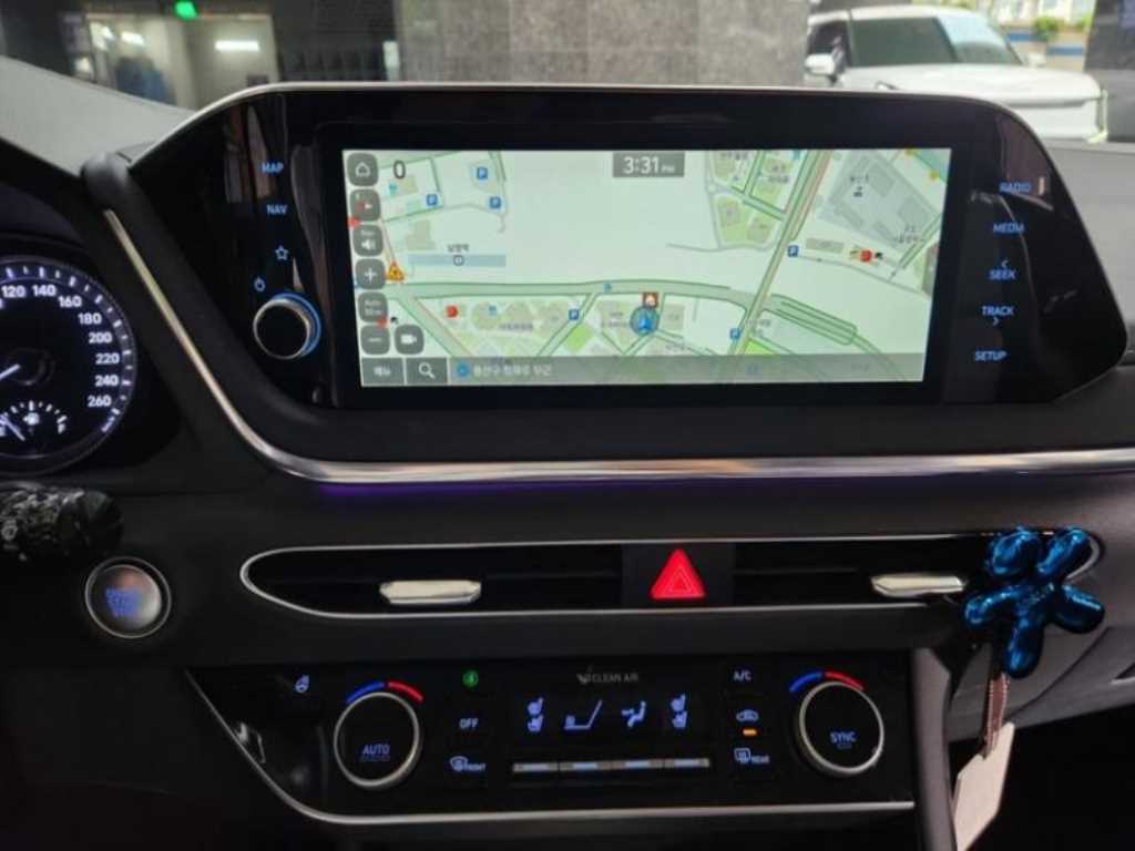HYUNDAI Sonata - Vista 7